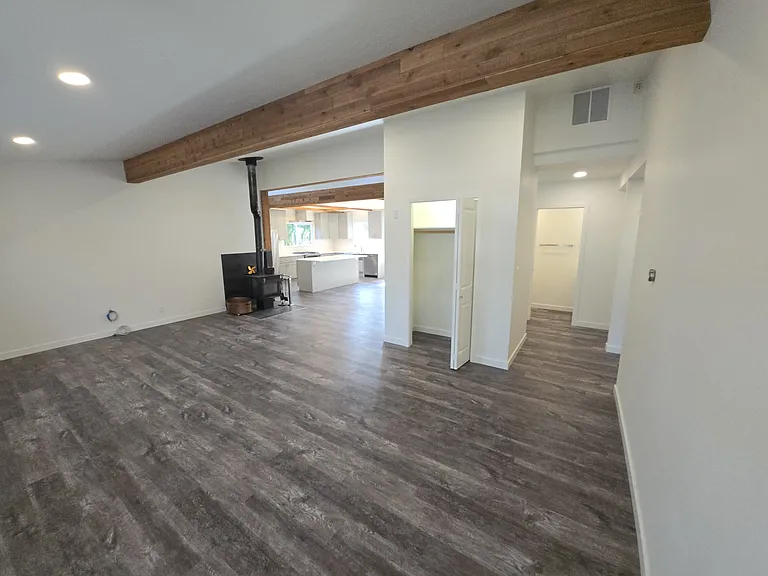 16821 11th Pl NE — Photo 5