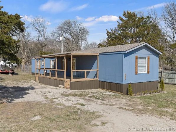 304 Centennial Blvd, Sulphur, OK 73086