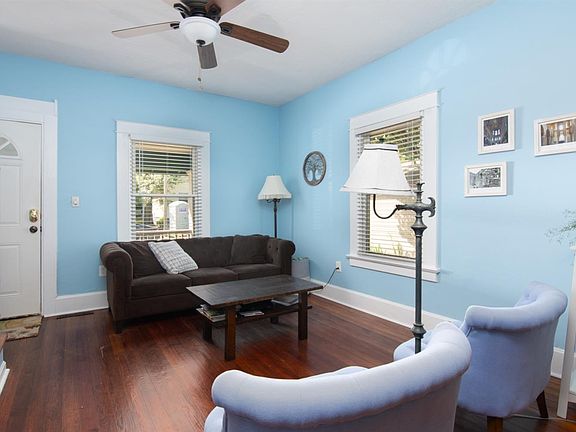 5th image of 301 Richmond Ave