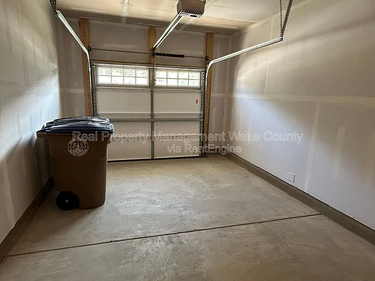 1605 Emory Ridge Way — Photo 22