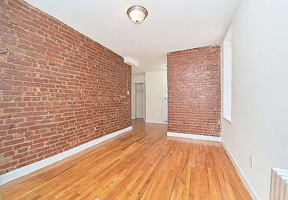 3rd image of 313 E 95th St APT 24