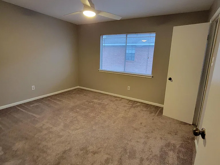 2404 Sycamore Ave #C-1 — Photo 11