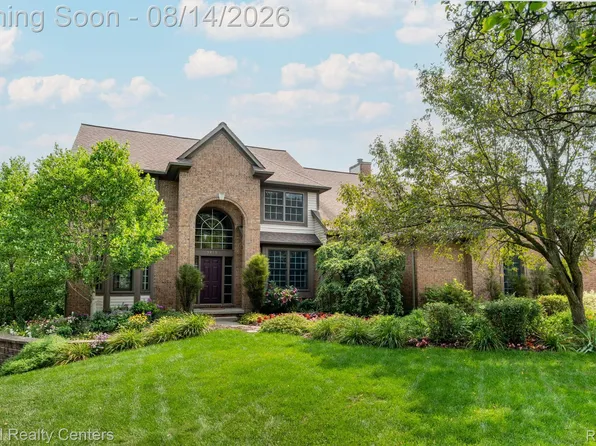 3813 Kaeleaf Rd, Lake Orion, MI 48360