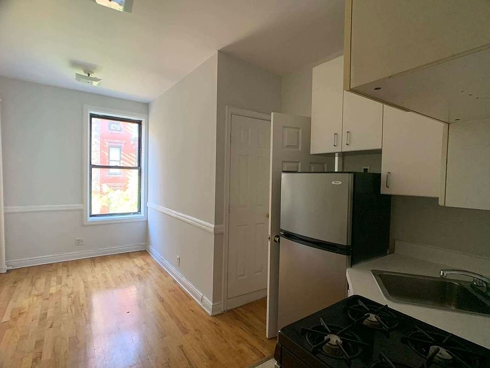 1st image of 132 Thompson St APT 13A
