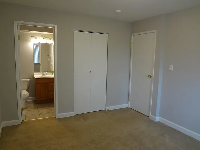 929 Casey Ct #6 — Photo 10