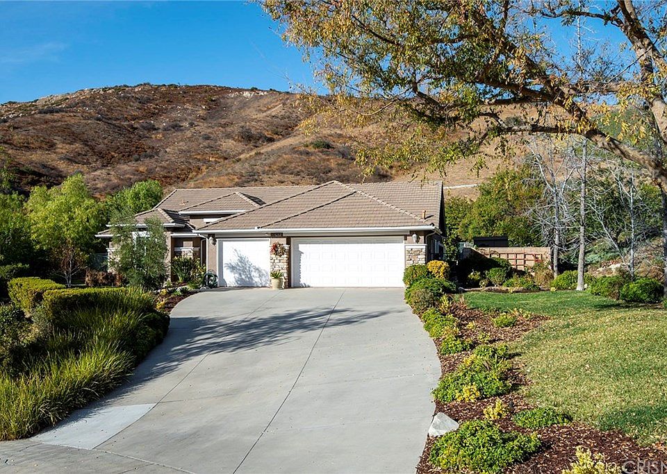 1st image of 24639 Overland Dr