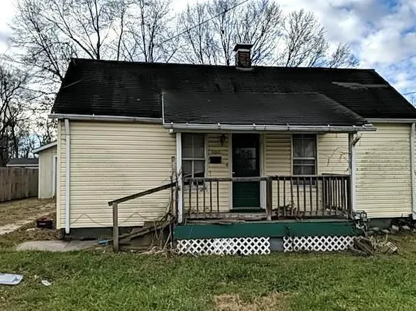 300 Snedeker St, Jerseyville, IL 62052