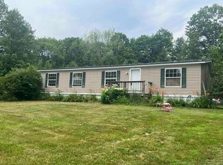 328 Sand Hill Rd, Newport, NH 03773