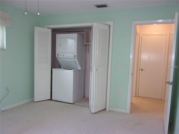 4th image of 1622 S Lake Ave APT 1
