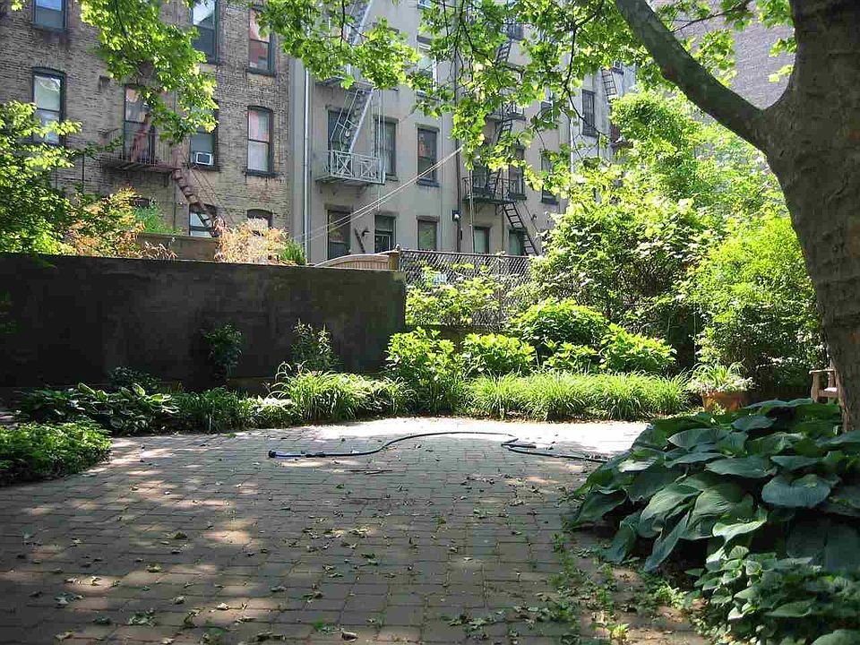 2nd image of 1033 Washington St APT 1F