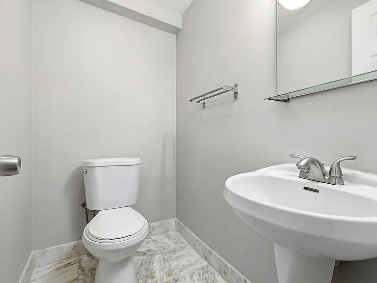 191 Everett St #1 — Photo 22
