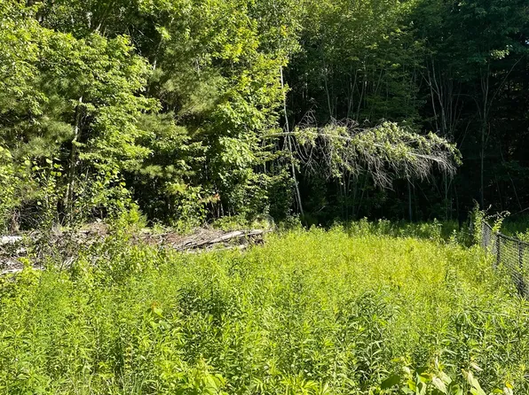 2 Jasons Way #D, Belchertown, MA 01007
