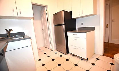 Rented by Manhattan Realty Group