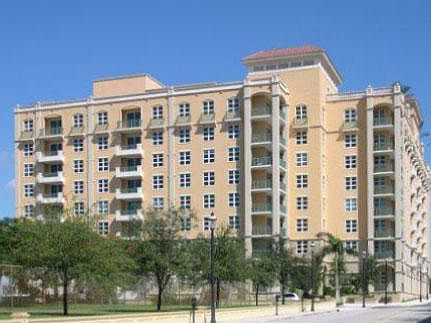 2nd image of 403 S Sapodilla Ave #713
