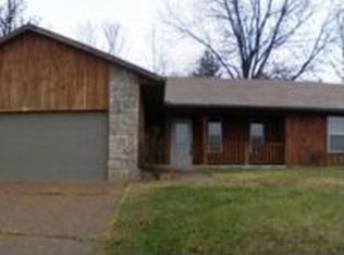 2410 W Jane Circle Dr, Fayetteville, AR 72704
