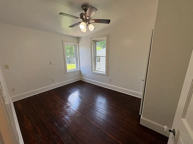 137 Woodland Ave — Photo 14