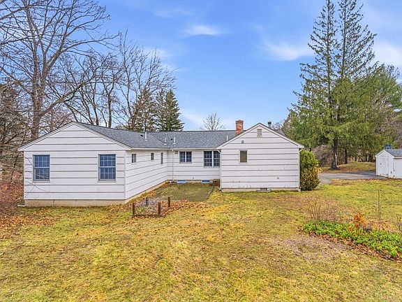 2nd image of 5 Hillcrest Rd