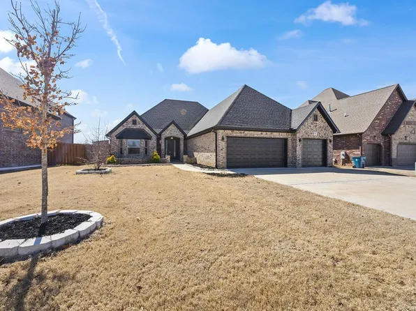 1903 SW Edinburgh Ave, Bentonville, AR 72713