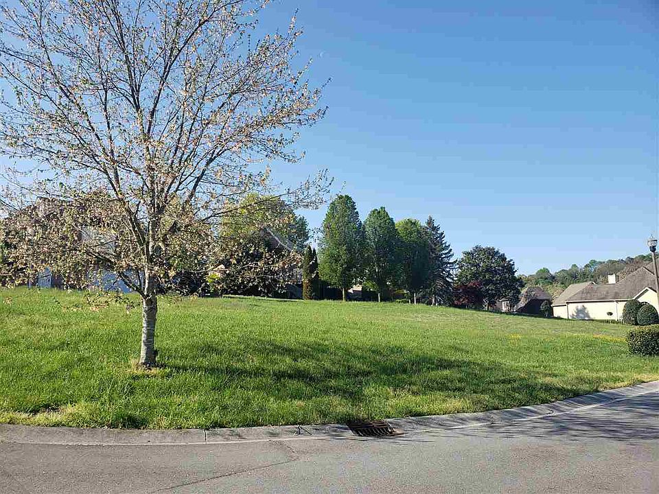 1st image of 265 Lochmere Dr