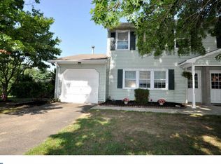 17 Lippincott Ave, Burlington, NJ 08016