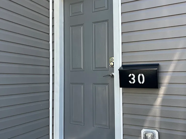 30 Alcott Ct #30 — Photo 10