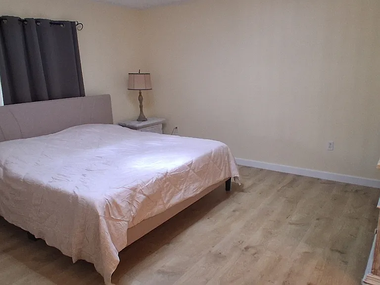 441 Rubens Dr E — Photo 16