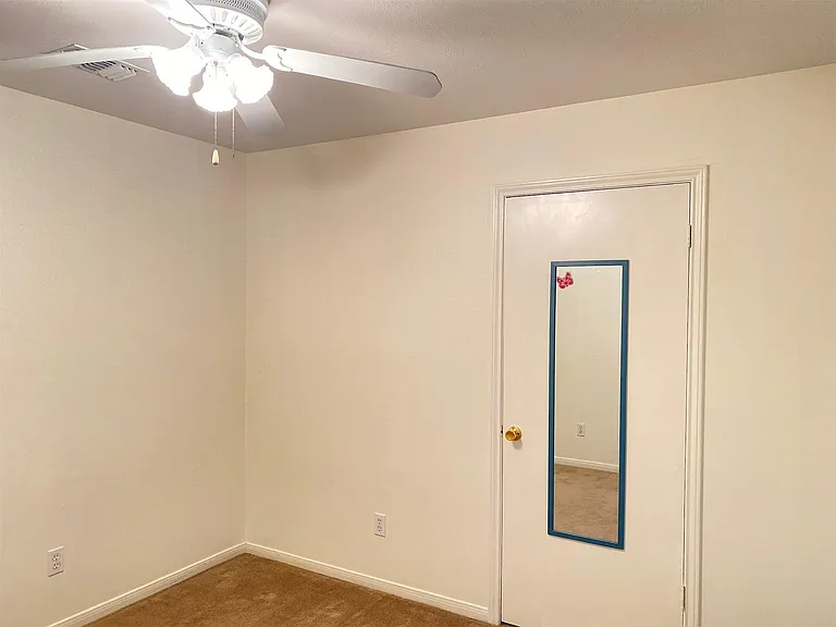 2733 Davis Ave — Photo 28