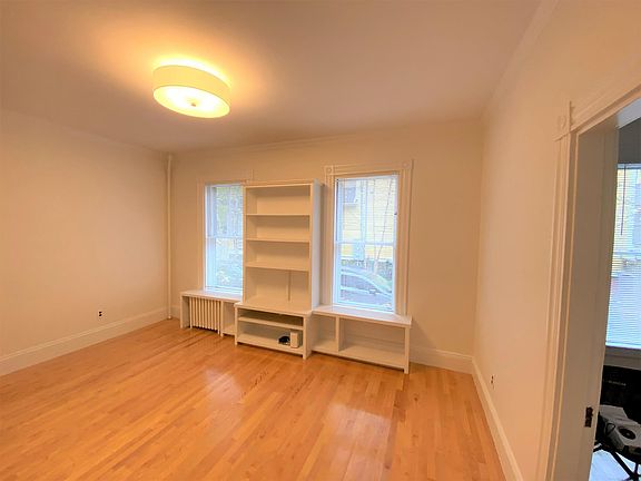 3rd image of 23 Highland Ave #1R