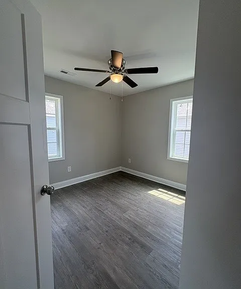 410 S Glover St — Photo 9