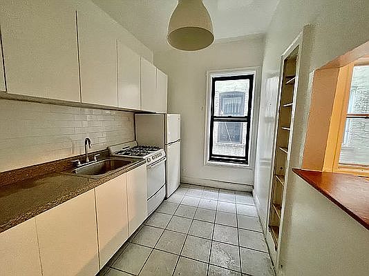 2nd image of 4819 4th Ave #Ad2