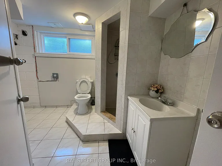 239 Crestwood Rd #W/O — Photo 15