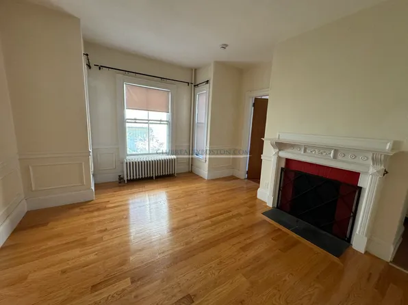 381 Harvard St, Cambridge, MA