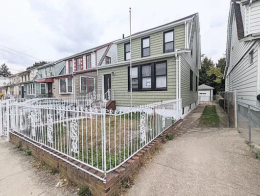 1st image of 116-33 203rd St