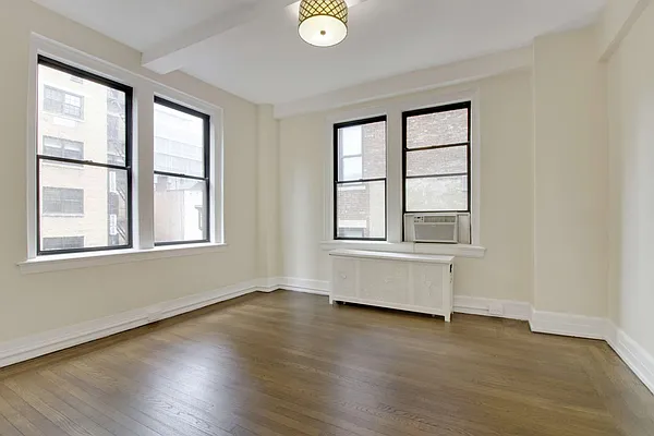 Rented by Plymouth Management Group Inc | media 7