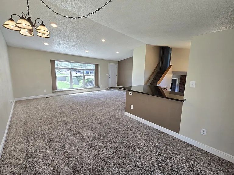 6526 Charter Dr — Photo 3