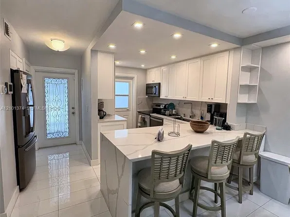 1040 SE 4th Ave APT 133, Deerfield Beach, FL 33441