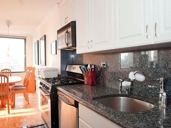 4th image of 1623 3rd Ave APT 23K