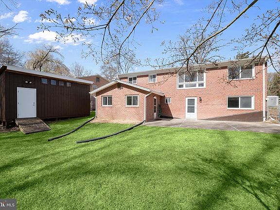 2nd image of 9720 Hedin Dr
