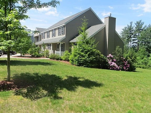3rd image of 93 Constitution Dr