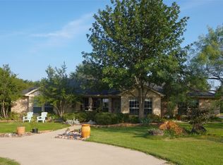 500 Plantation Ct, Burleson, TX 76028