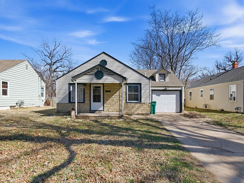 1st image of 2026 N Woodland Ave