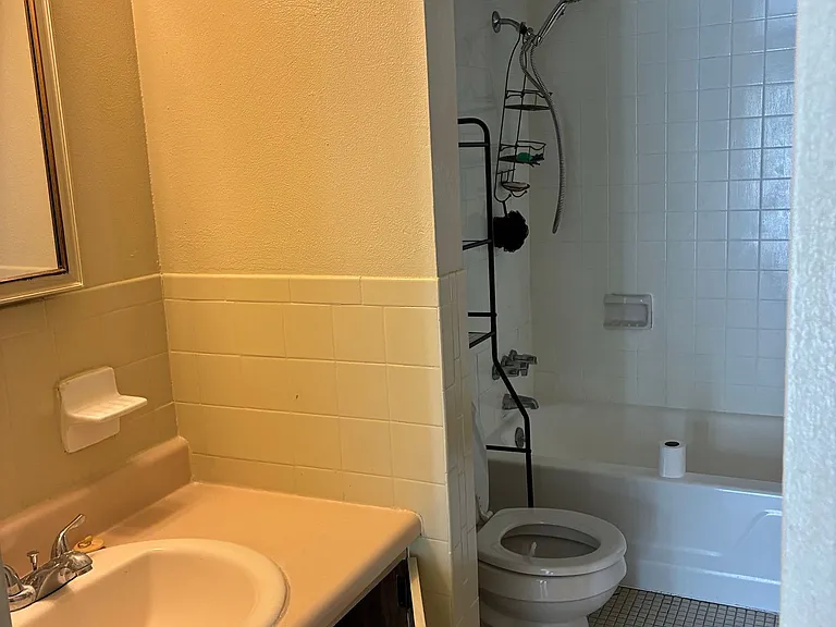 1170 Grand Terrace Dr #9 — Photo 3