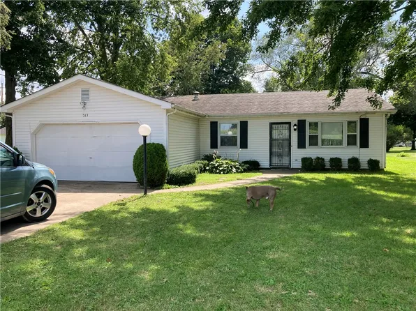 217 Monfort St, College Corner, OH 45003