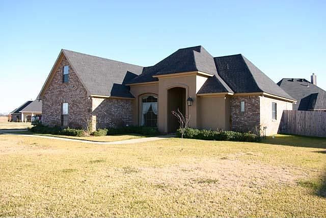 1st image of 116 Magnolia Chase Dr