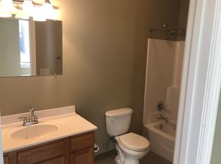 208 W 4th St APT 302, Davenport, IA 52801
