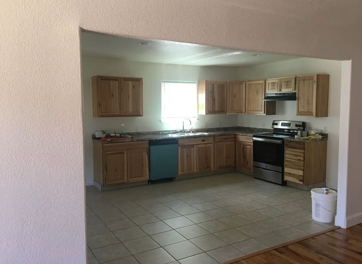 Building Photo - 1020 Corral Dr