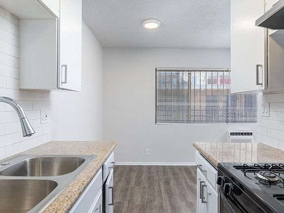 5th image of 10355 S Western Ave #7