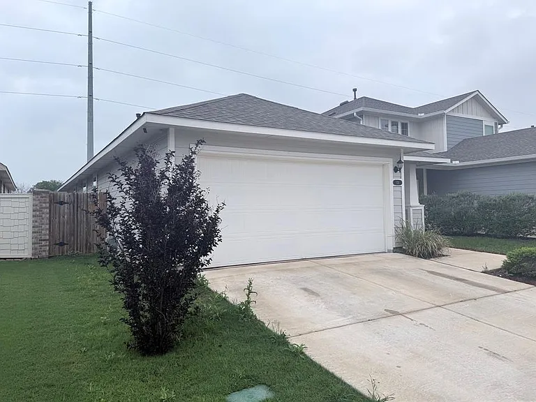 131 Trailstone Dr — Photo 4