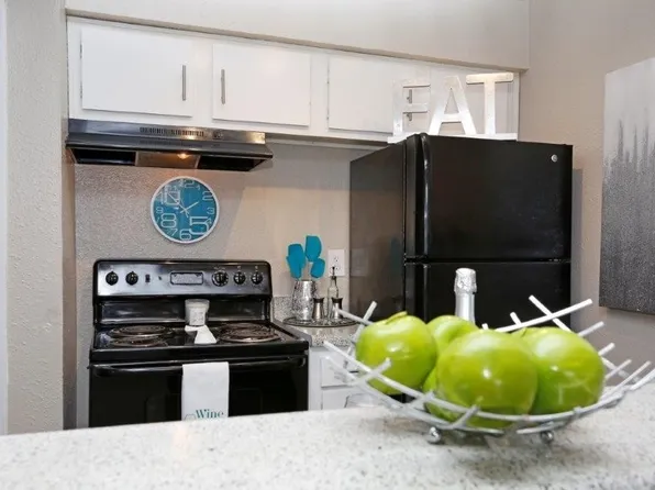 The Veranda Apartments, 6433 S Staples St #159, Corpus Christi, TX 78413