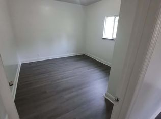 322 Railroad Ave #B, Lake City, TN 37769